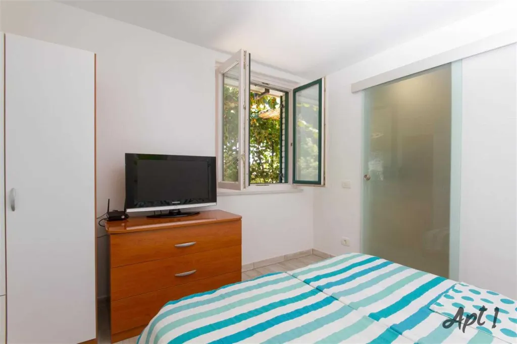 Portorož 1-Bedroom Apartment with Terrace for 3