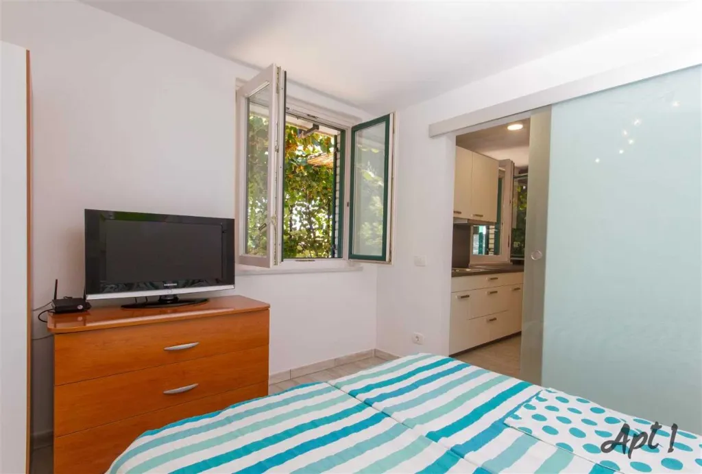 Portorož 1-Bedroom Apartment with Terrace for 3