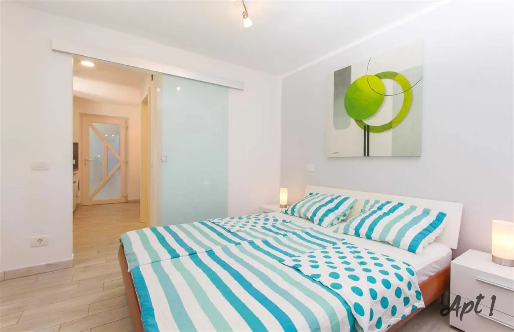 Portorož 1-Bedroom Apartment with Terrace for 3