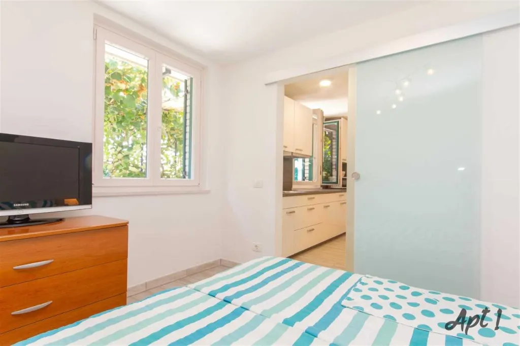 Portorož 1-Bedroom Apartment with Terrace for 3