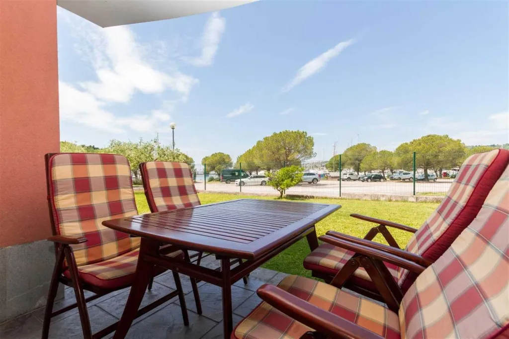 Portorož One-Bedroom Apartment for Up to 4 Guests