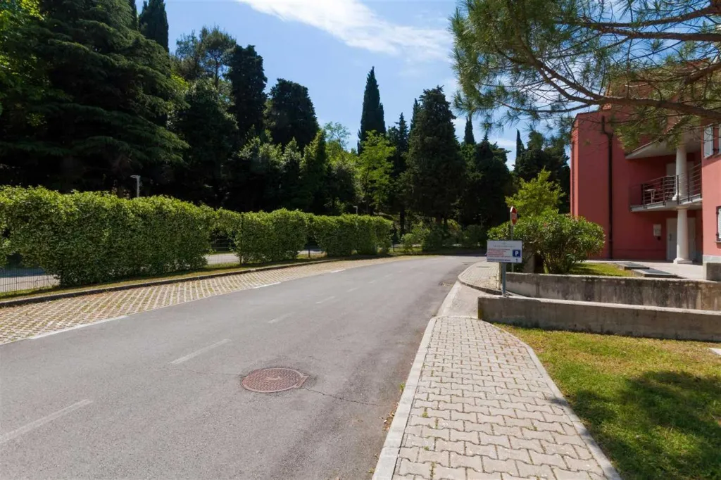 Portorož One-Bedroom Apartment for Up to 4 Guests