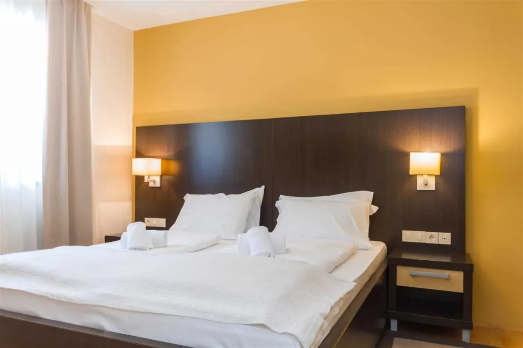 Portorož One-Bedroom Apartment for Up to 4 Guests