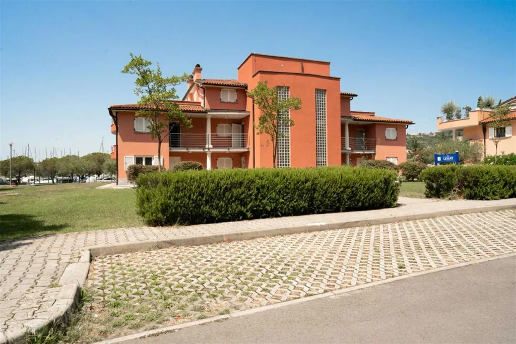 Portorož One-Bedroom Apartment for Up to 4 Guests