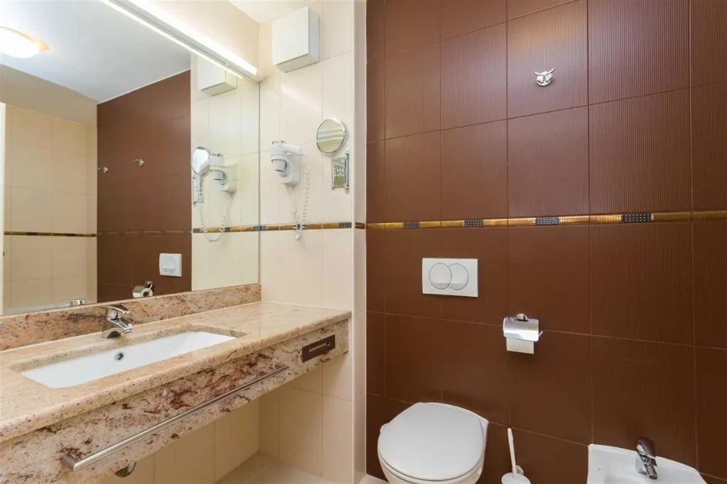 One-Bedroom Apartment with Balcony & Sea Views, Portorož