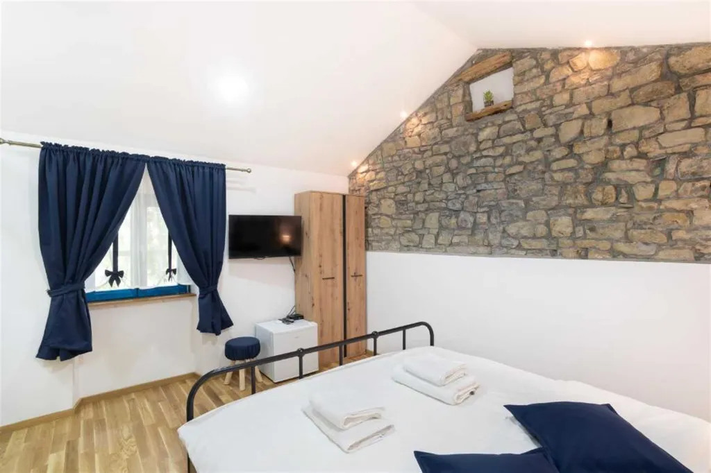 Portorož Holiday House for 8 Guests