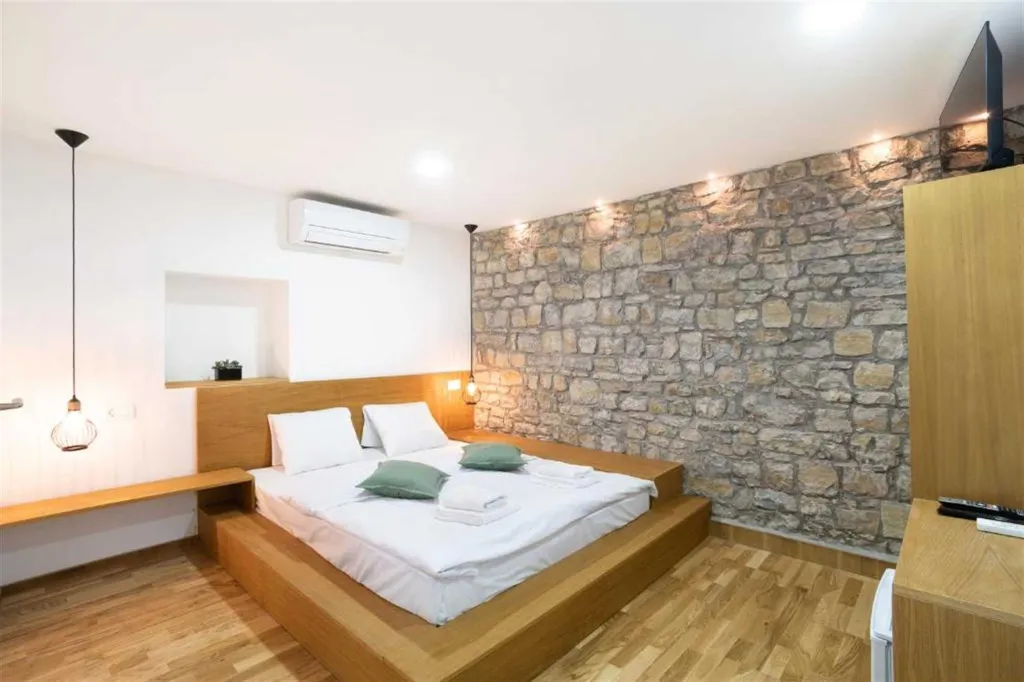 Portorož Holiday House for 8 Guests