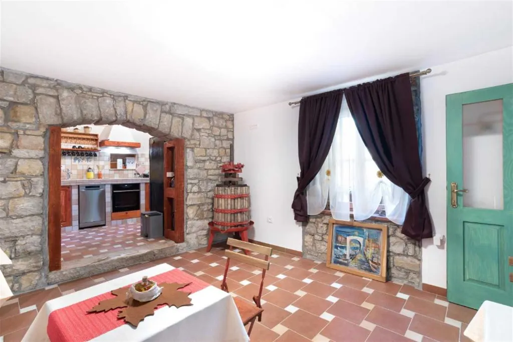 Portorož Holiday House for 8 Guests