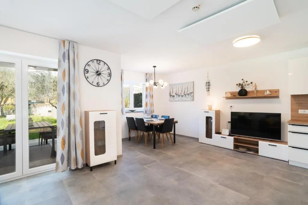 Two-Bedroom Apartment in Portorož with Terrace