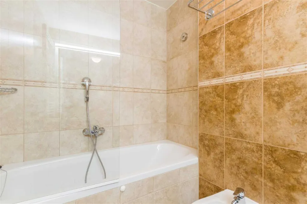 Portorož One-Bedroom Apartment with Balcony for 4