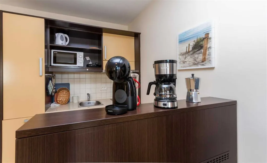 Portorož One-Bedroom Apartment with Balcony for 4