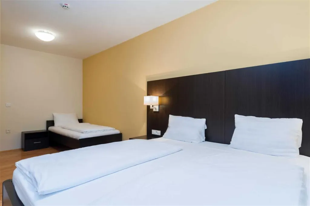 Portorož One-Bedroom Apartment with Balcony for 4