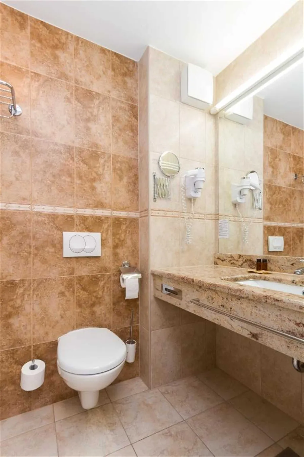 Portorož One-Bedroom Apartment with Balcony for 4