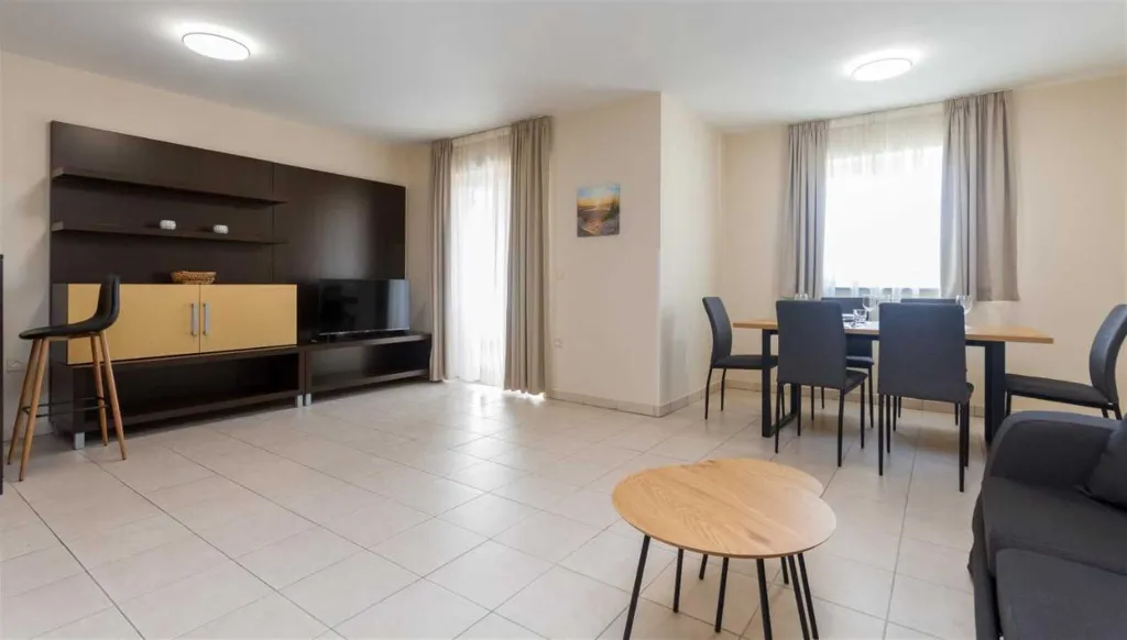 Portorož One-Bedroom Apartment with Balcony for 4