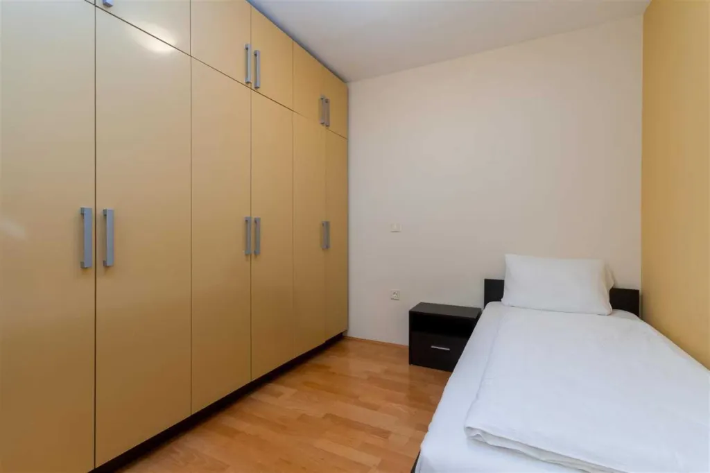 Portorož One-Bedroom Apartment with Balcony for 4