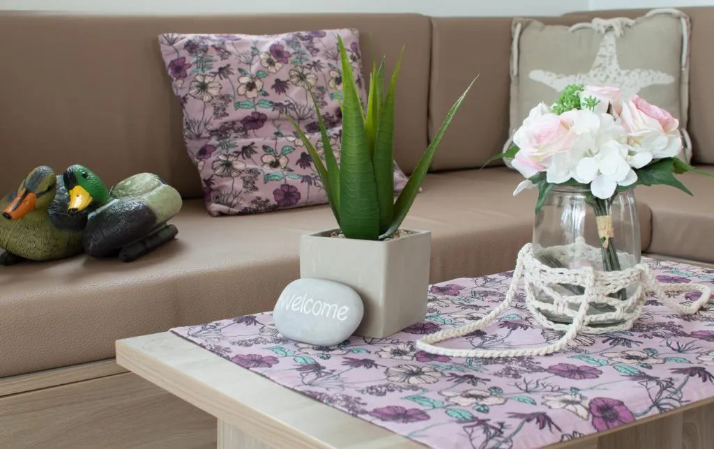 2-Bedroom Floating House Boat in Portorož