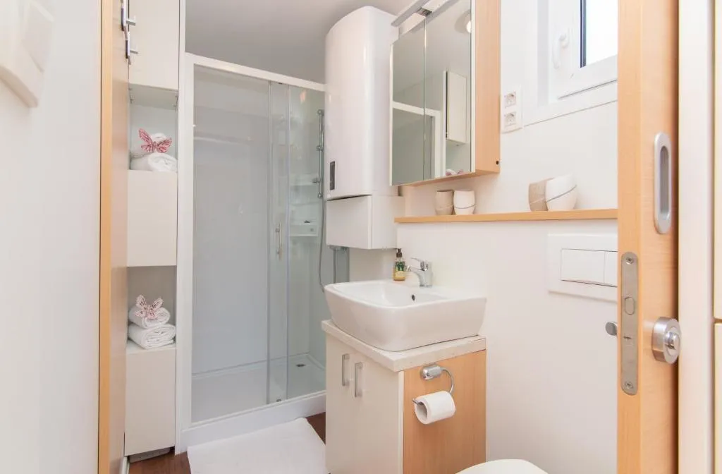 Portorož Houseboat for 4 Guests