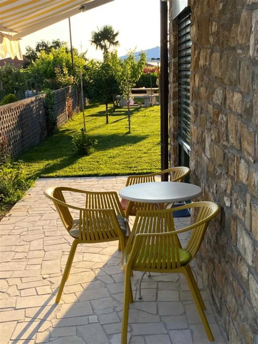 Terrace 1-Bedroom Apartment in Piran