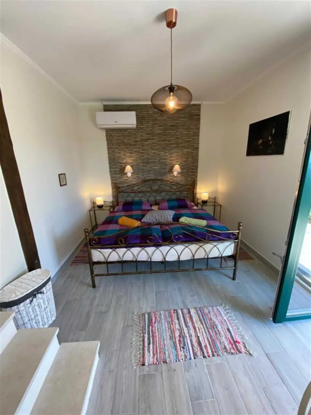 Terrace 1-Bedroom Apartment in Piran