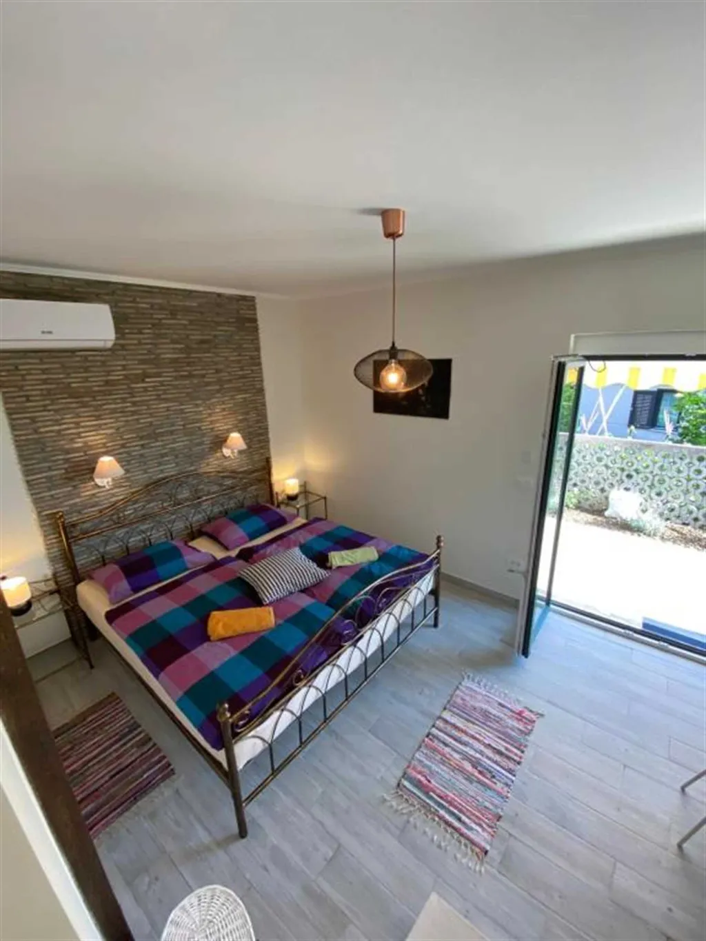 Terrace 1-Bedroom Apartment in Piran