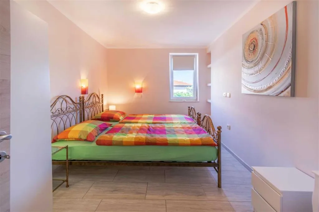 Two-Bedroom Apartment with Balcony in Piran