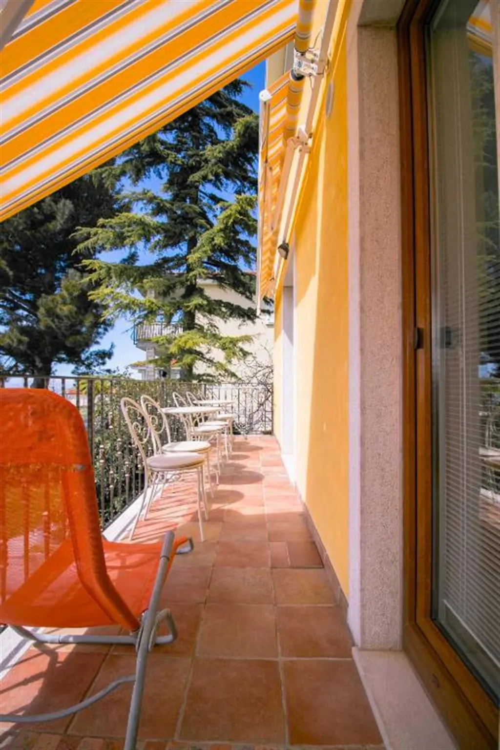 1-Bedroom Apartment with Balcony and Piran Bay View