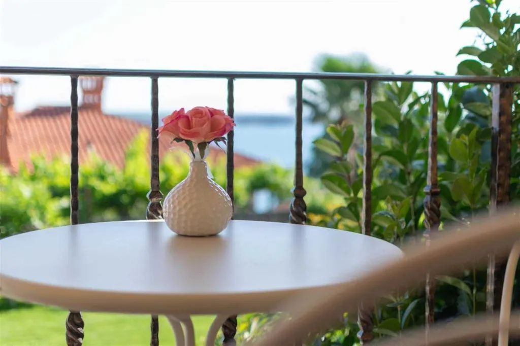 1-Bedroom Apartment with Balcony and Piran Bay View