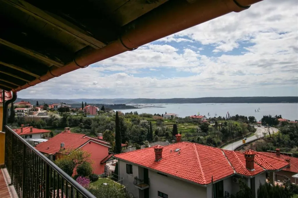 Duplex Apartment in Piran with Balcony and Sea View