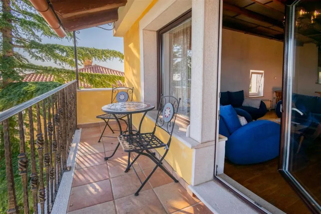 Duplex Apartment in Piran with Balcony and Sea View