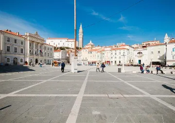 One-Bedroom Apartment with Sea View in Piran