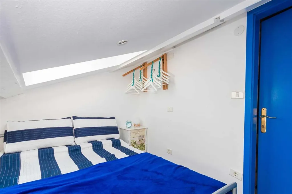 One-Bedroom Apartment with Sea View in Piran