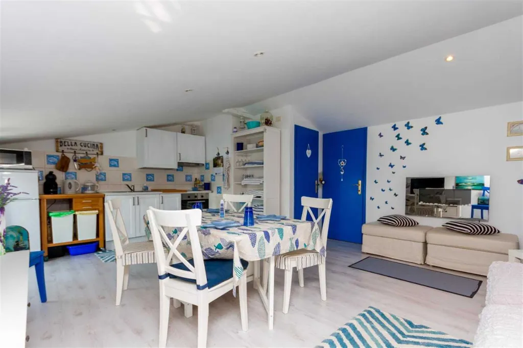 One-Bedroom Apartment with Sea View in Piran