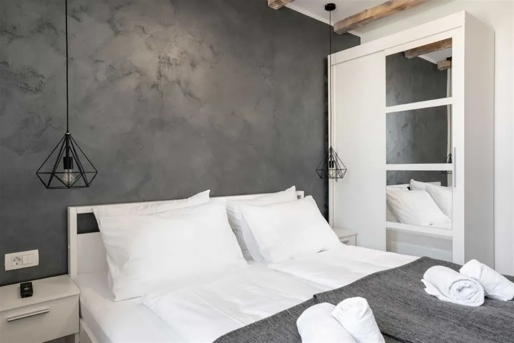 Piran 2-Bedroom Duplex Apartment with Rooftop Terrace