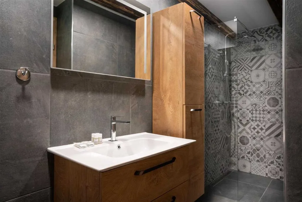 Piran 2-Bedroom Duplex Apartment with Rooftop Terrace