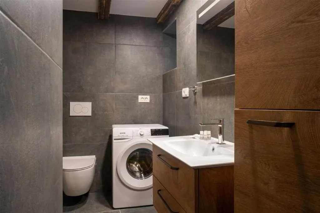 Piran 2-Bedroom Duplex Apartment with Rooftop Terrace