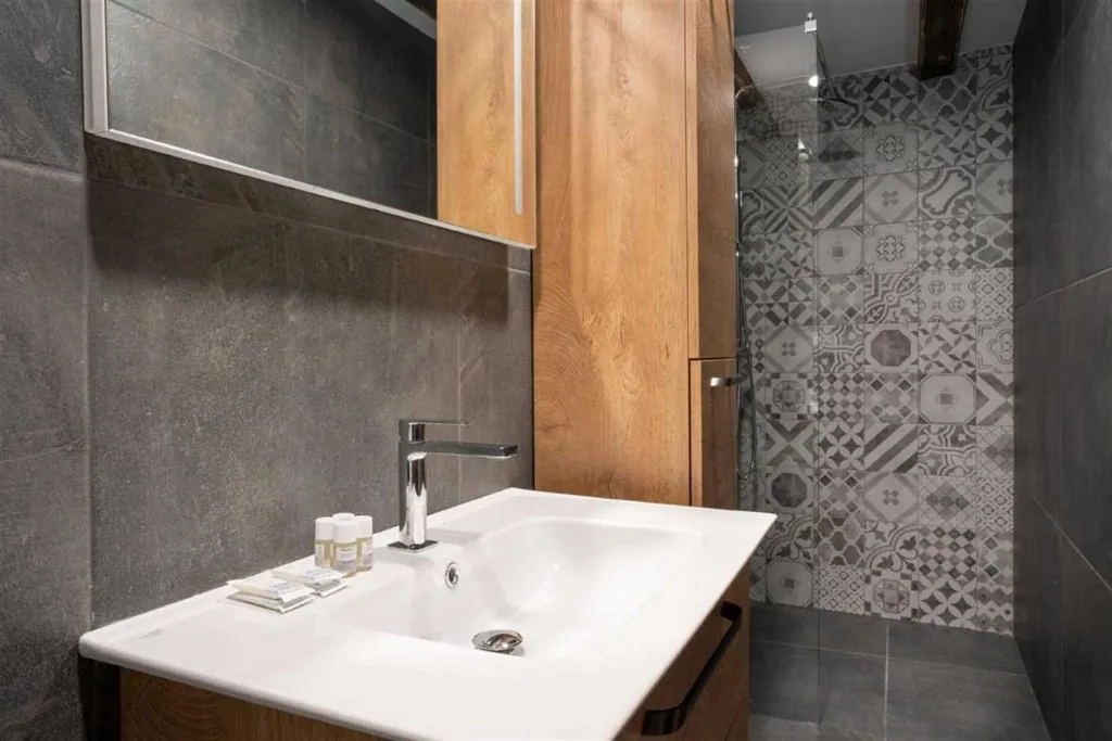 Piran 2-Bedroom Duplex Apartment with Rooftop Terrace