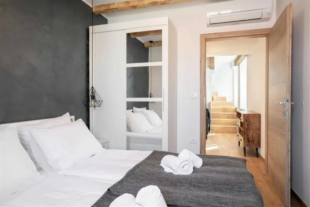 Piran 2-Bedroom Duplex Apartment with Rooftop Terrace