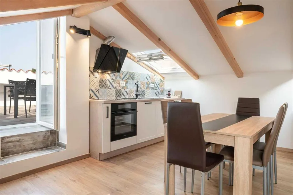 Piran 2-Bedroom Duplex Apartment with Rooftop Terrace