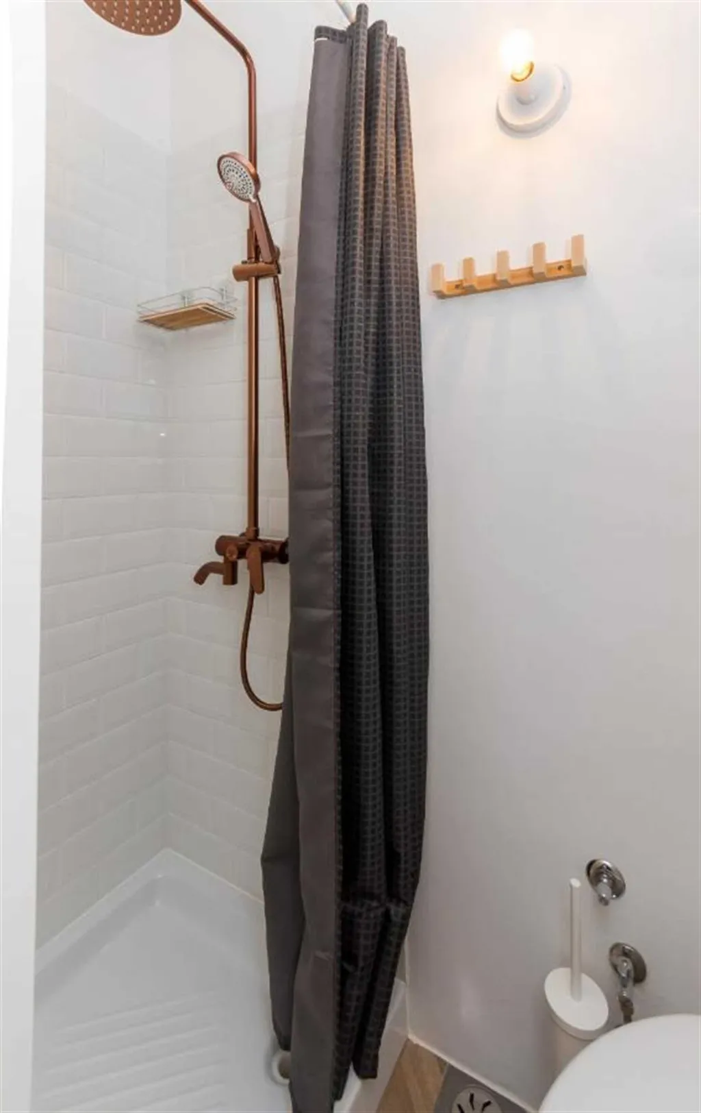 Three-Bedroom Apartment with Terrace in Piran