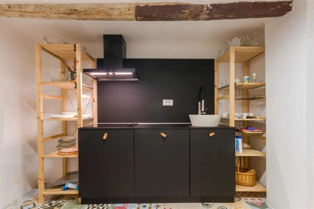 Three-Bedroom Apartment with Terrace in Piran