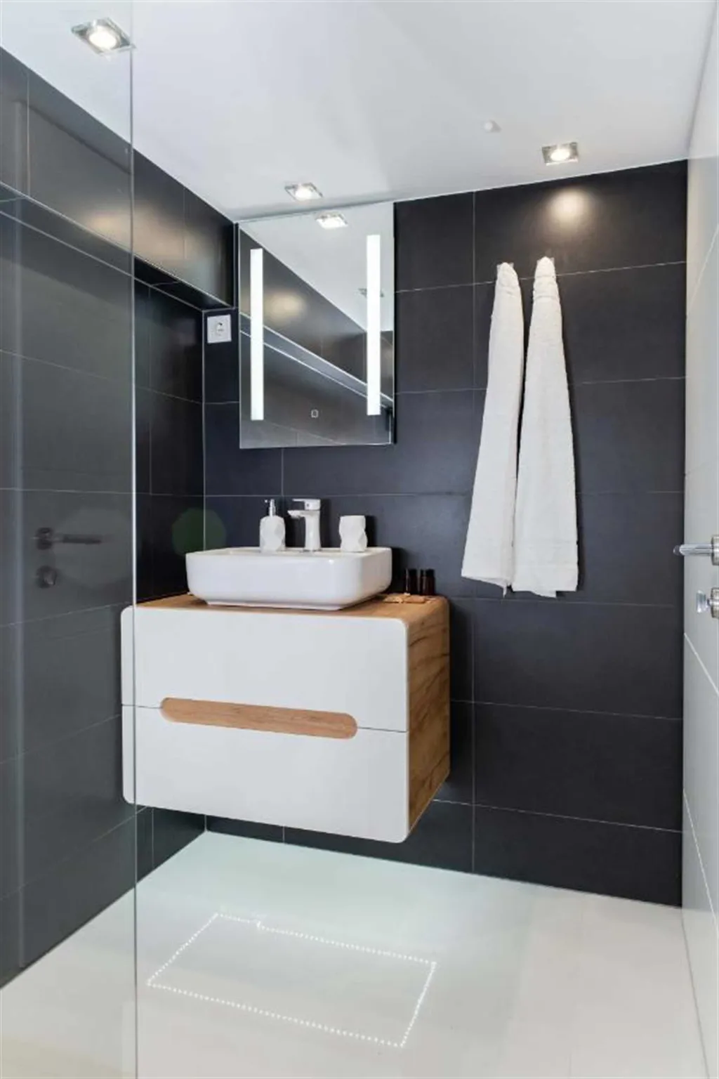 Two-Bedroom Apartment in Piran for 4 Guests