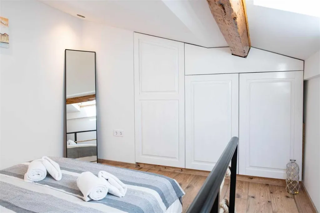 Two-Bedroom Apartment in Piran for 4 Guests