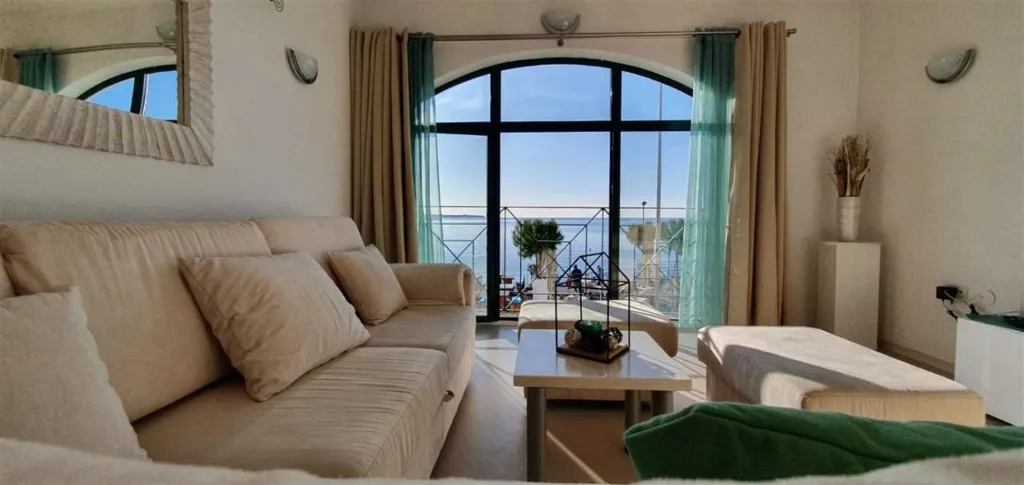 2-Bedroom Apartment in Piran with Sea View
