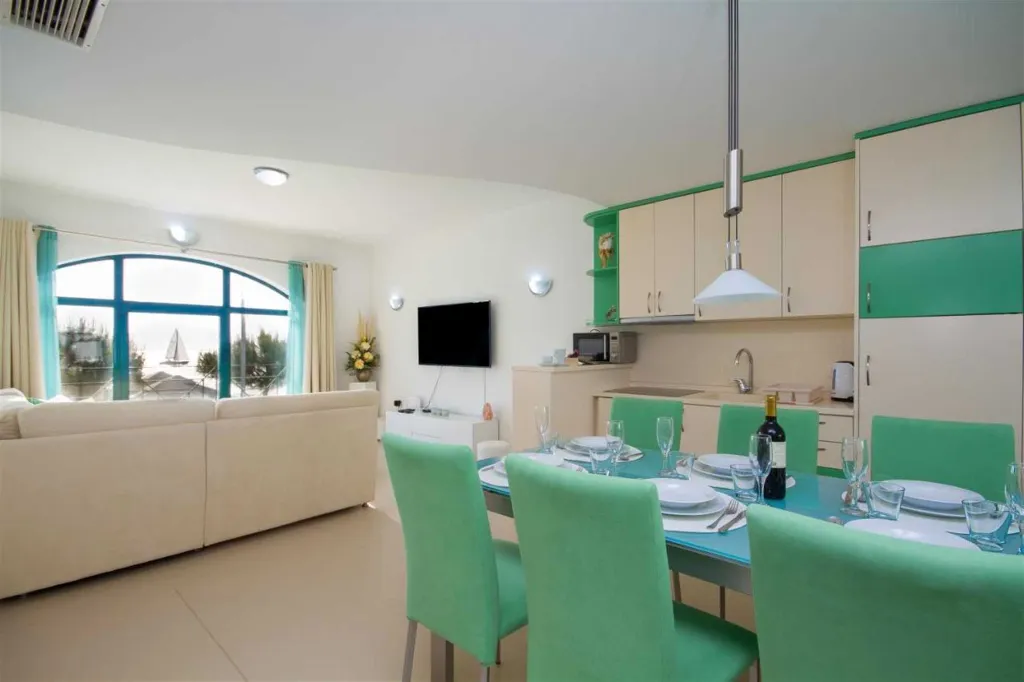 2-Bedroom Apartment in Piran with Sea View