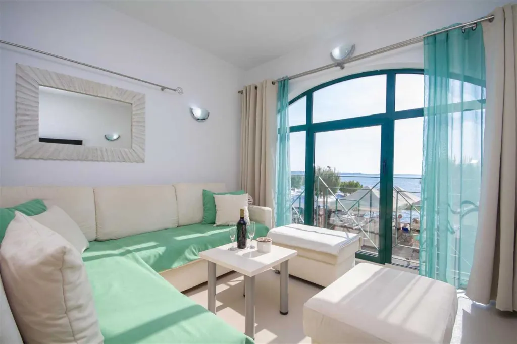 2-Bedroom Apartment in Piran with Sea View