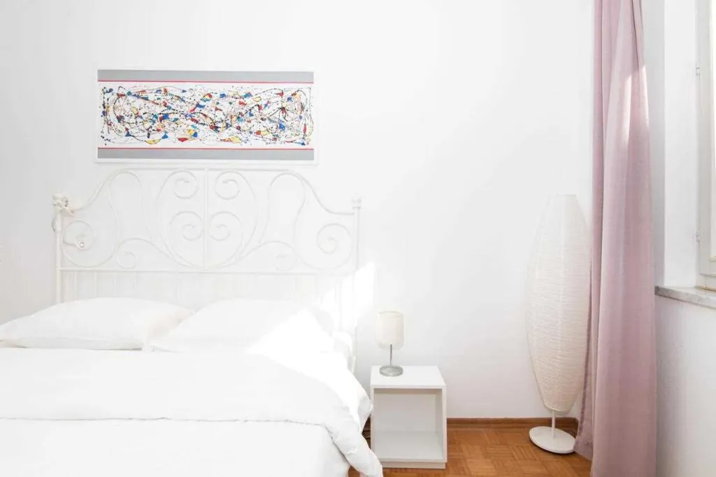 Two-Bedroom Penthouse Apartment with Terrace in Piran