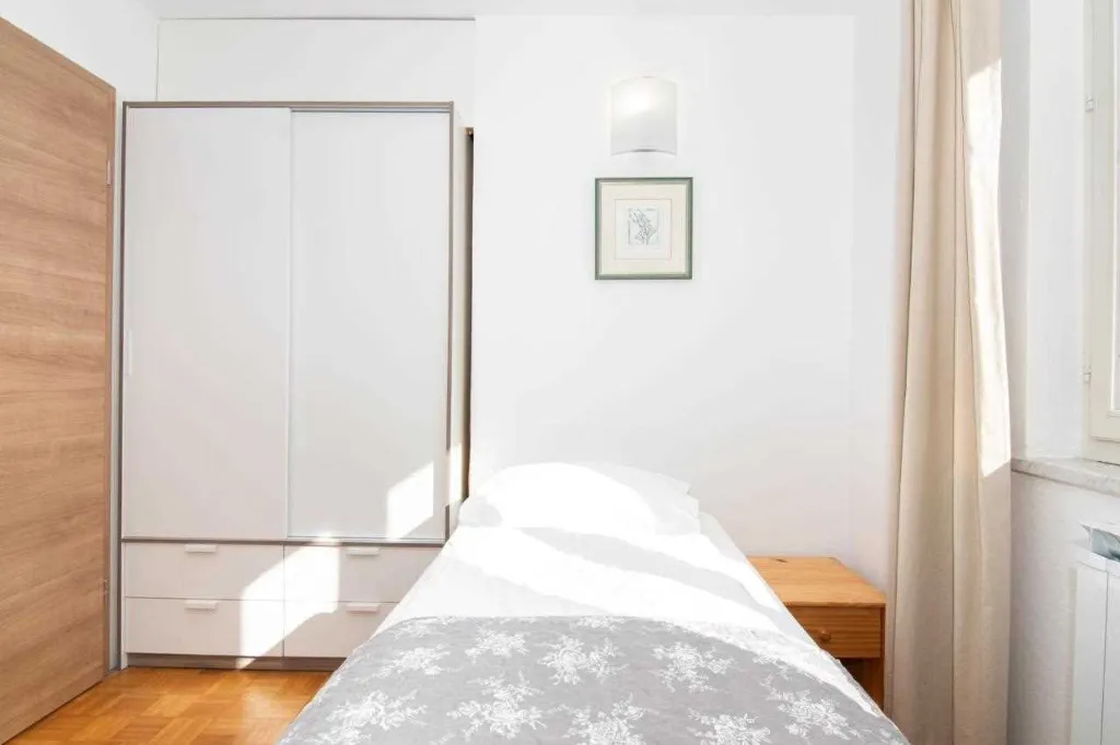 Two-Bedroom Penthouse Apartment with Terrace in Piran