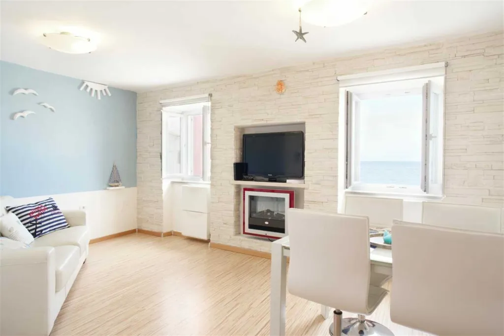 Piran Sea-View One-Bedroom Apartment for 2