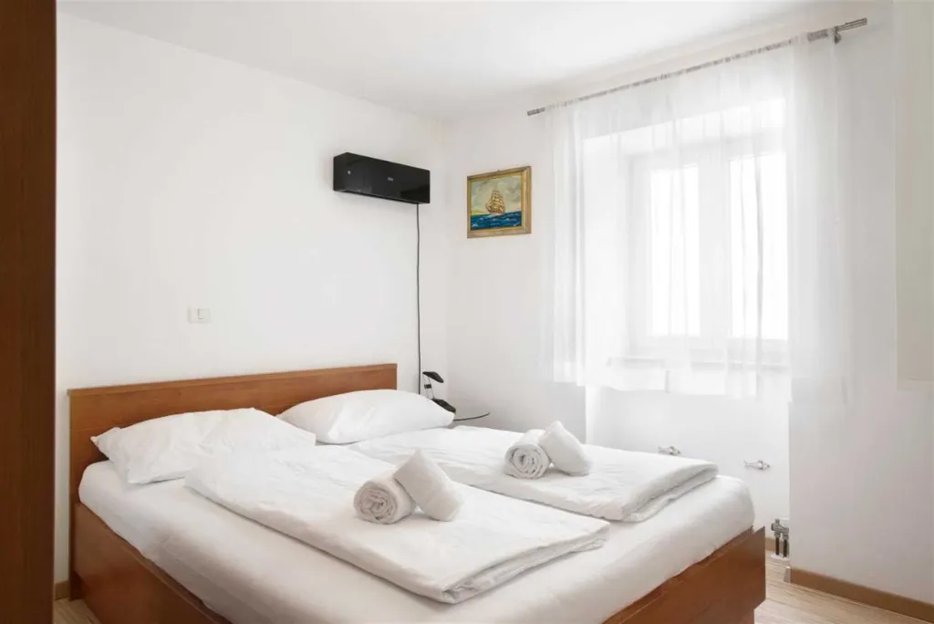 Piran Sea-View One-Bedroom Apartment for 2