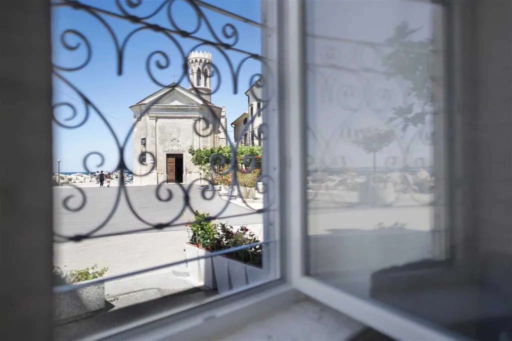 One-Bedroom Apartment with Terrace in Piran